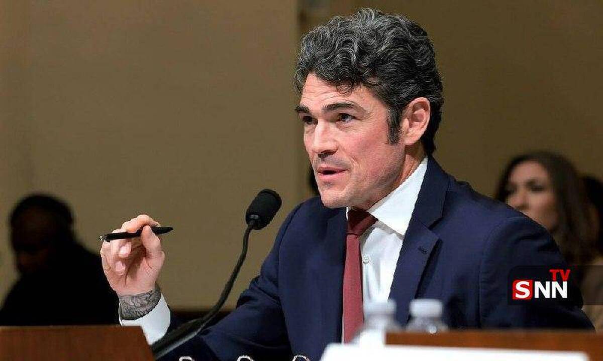 مقام سابق آمریکایی: میهن‌پرستی یعنی دور نگه داشتن آمریکا از جنگ‌های احمقانه