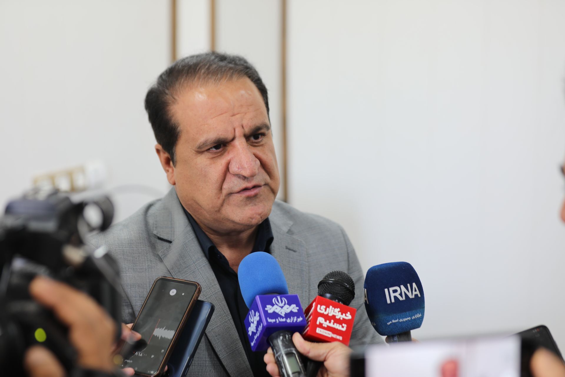 رسانهها، حافظان آرامش و امید در جامعه باشند