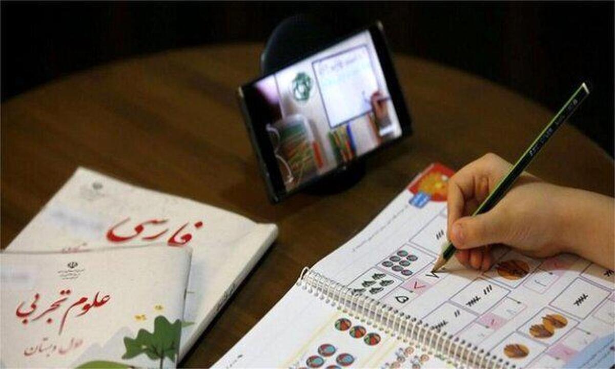 وزیر آموزش&zwnj;وپرورش از برگزاری مجازی کلاس&zwnj;های درس تا پایان فروردین ماه خبر داد