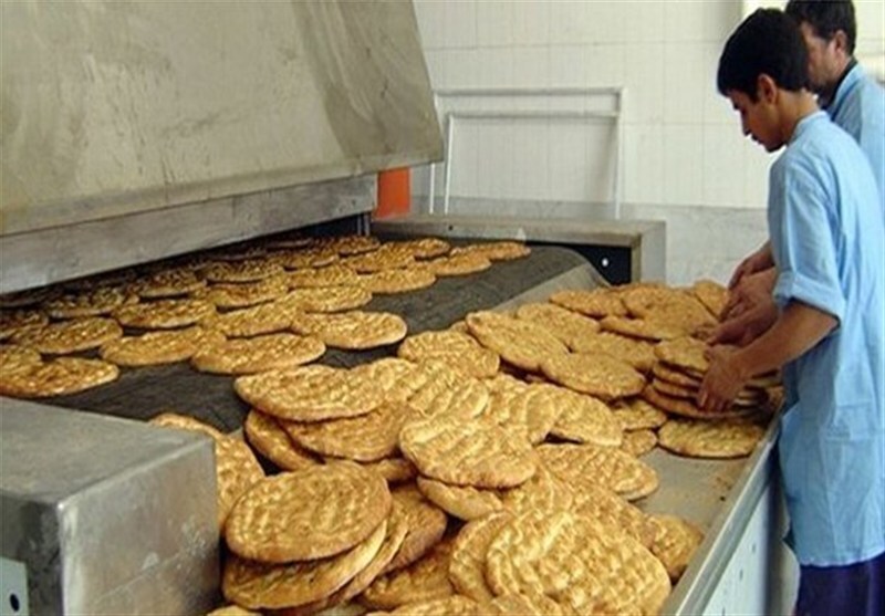 فعال&zwnj;سازی ۱۱۷ واحد کشیک نانوایی در سمنان/ سهمیه آرد فروردین تأمین شد