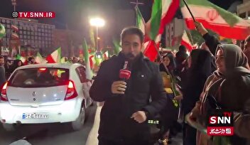 خبرنگار SNNTV از حال وهوای میدان انقلاب تهران در ساعت ۲ شب می‌گوید