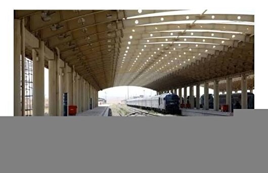 حمله دشمن به پل راه‌آهن کاشان؛ شهادت ۲ شهروند و مجروحیت ۳ نفر