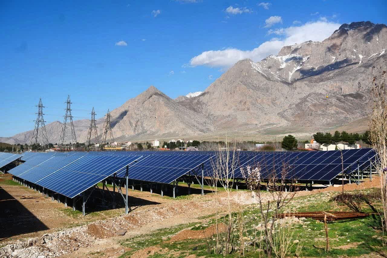 واگذاری ۵۳۰۰ هکتار زمین برای توسعه نیروگاه خورشیدی در سمنان