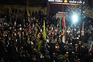 دل‌های بی‌قرار و چشم‌های منتظر شهرکردی‌ها در فراق حضرت مهدی(عج) + فیلم