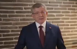 وزیر خارجه اسبق ترکیه در پیامی ویدیو از همه گروه‌های بین المللی برای شرکت در کمپین ضد جنگ دعوت کرد