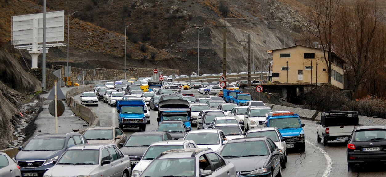 ترافیک سنگین در جاده چالوس و آزادراه تهران - شمال/ شرایط جوی پایدار است