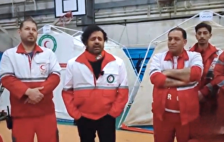 میثم ابراهیمی، خواننده پاپ کشورمان برای امدادگران هلال احمر از ایران خواند