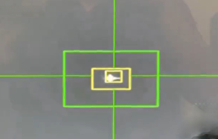 ساعاتی پیش یک جنگنده متجاوز مورد هدف پدافند هوایی ارتش قرارگرفت
