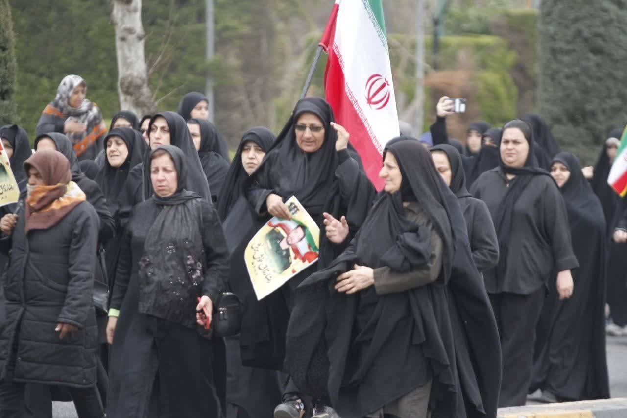 پیکر مطهر شهید رضا رزاق در لاهیجان تشییع شد+تصاویر