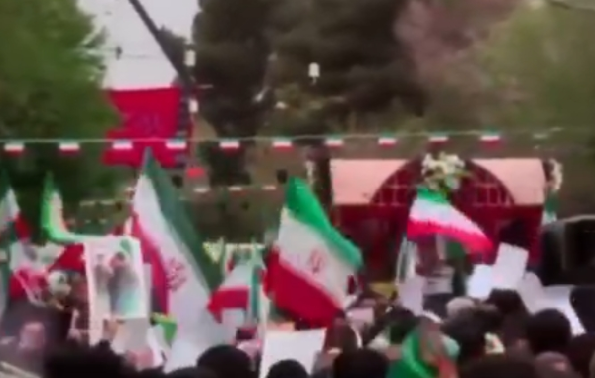 تشییع پیکر سردار شهید نائینی، سخنگوی سپاه پاسداران در کاشان