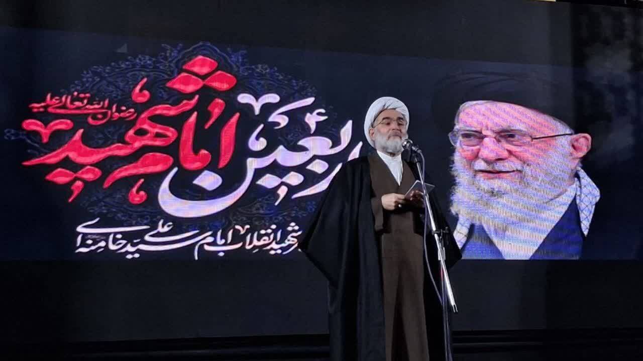 ملت ایران در انتظار خونخواهی رهبر شهیدشان هستند