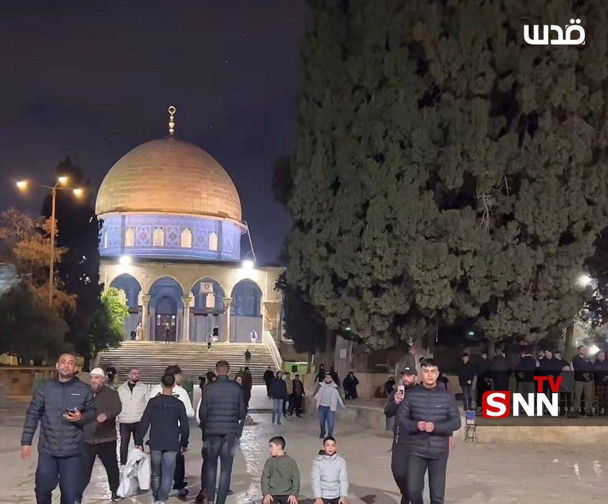 بازگشایی مسجد الاقصی پس از ۴۰ روز و اقامه اولین نماز صبح در این مکان مقدس