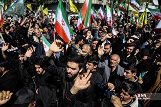 عزاداری مردم تهران در روز اربعین رهبر شهید انقلاب اسلامی (۲)