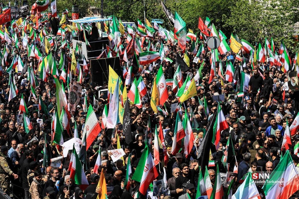 مردم در چهلمین روز شهادت رهبر انقلاب همبستگی خود را با حزب الله لبنان نشان دادند + فیلم