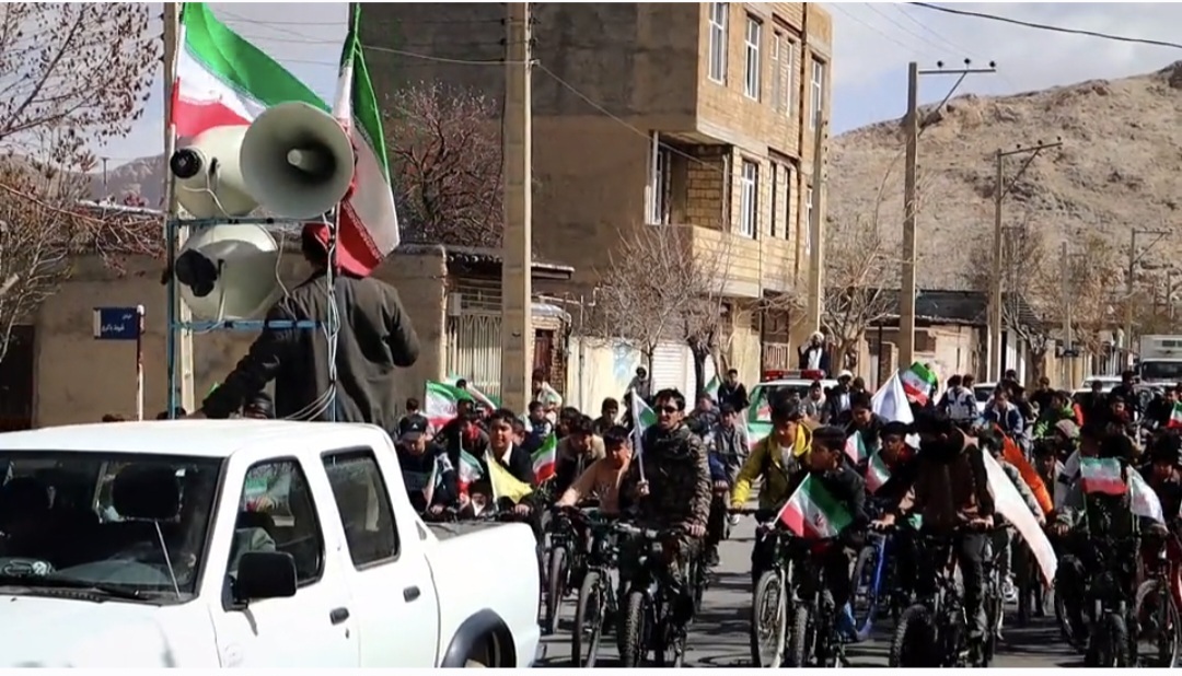 رکاب&zwnj;زنی حماسی به یاد دانش&zwnj;آموزان شهید میناب + فیلم