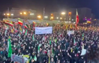 بعد از پیام رهبر انقلاب میدان انقلاب خروشی دیگر پیدا کرد...