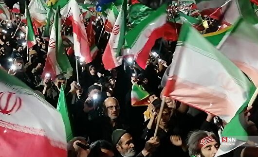 قرائت پیام مهم مقام معظم رهبری در بین اجتماع عزاداران اربعین رهبر شهید انقلاب در بیرجند + فیلم