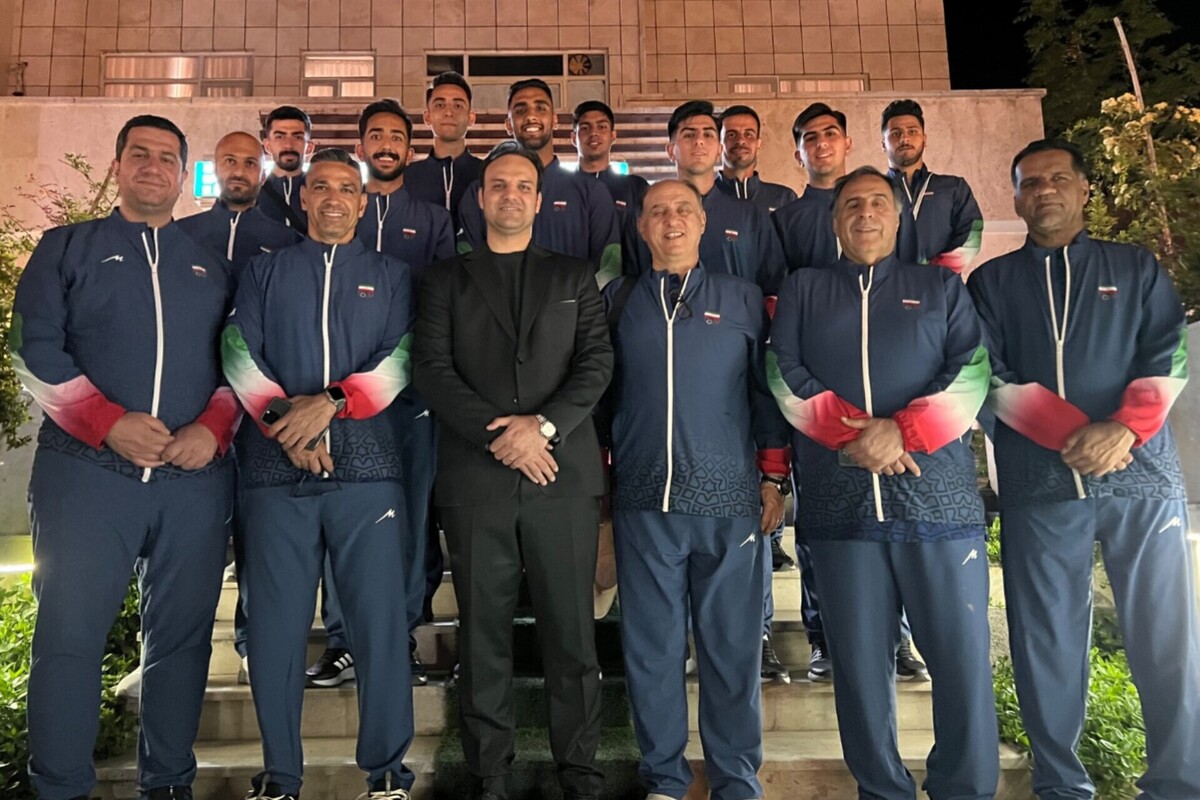 تیم ملی هندبال ساحلی راهی سانیا شد /حضور دبیر کل فدراسیون در جمع ملی پوشان