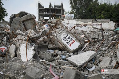 ببینید| کتونی‌هایی که در مدرسه میناب جا ماند