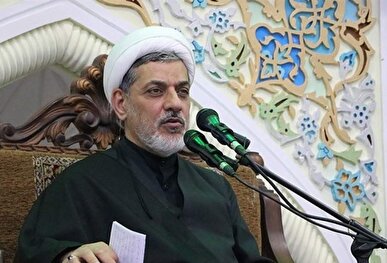 حجت الاسلام رفیعی:رهبر شهید ما، چون کارش برای خدا بود از هیچ چیزی نمی‌ترسید/خاطره‌ای از روضه خوانی برای رهبر شهید انقلاب در ایام کرونا + فیلم