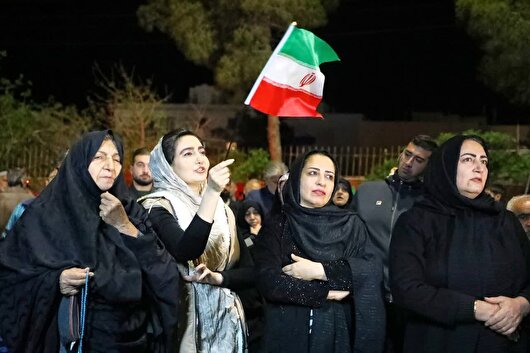 حماسه بیعت و بصیرت در خیابان/ اجتماع مردمی «شب‌های اقتدار» در سرخه+ فیلم