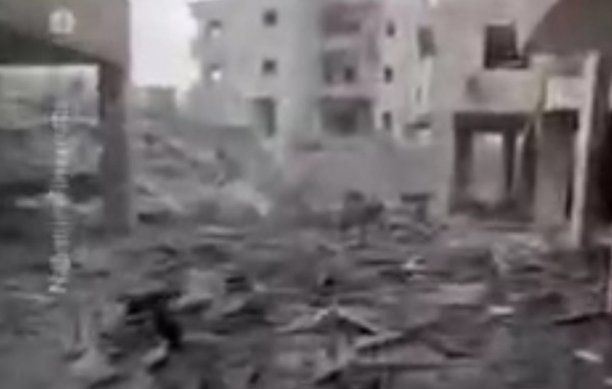 تصاویری از حجم تخریبی که حملات هوایی رژیم صهیونیستی در روستای کفر رمان در شهرستان نبطیه در جنوب لبنان بر جای گذاشته است