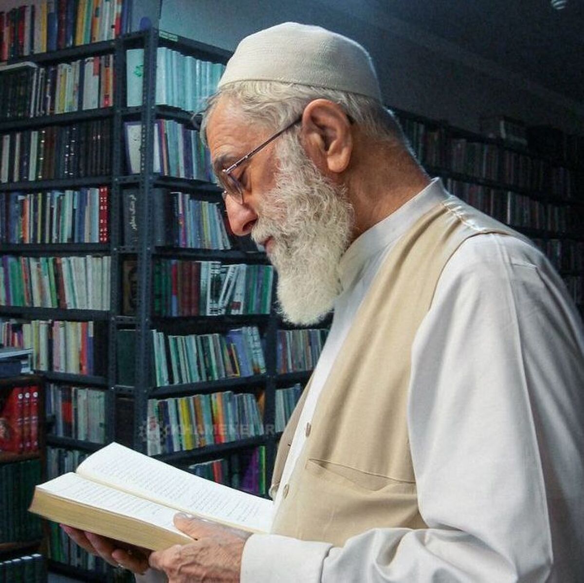 طرح &laquo;تو رهبر کتابخوان امتی&raquo;؛ روایت&zwnj;هایی از رهبر شهید