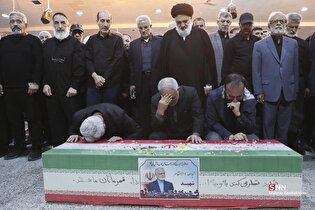 تشییع و خاکسپاری پیکر شهید سید کمال خرازی در بهشت زهرا (س) تهران