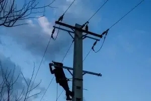 پایداری برق استان اصفهان با انجام ۹۵۰۰ عملیات میدانی در ۴۰ روز