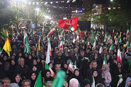 قوم مبعوث/ چهل و دومین شب از اجتماعات مردمی «شب‌های اقتدار» در سمنان از دریچه دوربین