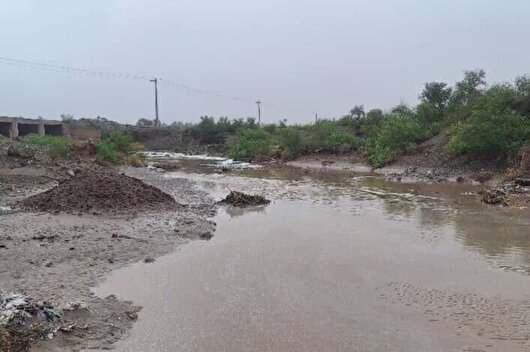 آغاز بارش‌های پراکنده در ارتفاعات سمنان/ احتمال جاری شدن رواناب و سیلاب وجود دارد