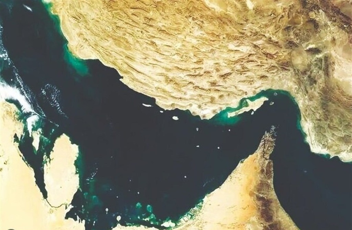 وال استریت ژورنال: ایران با وجود آتش&zwnj;بس، کنترل خود بر تنگه هرمز را تشدید کرده است + عکس