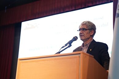 حفظ ارتباط مستمر با دانشجویان در شرایط جنگی ضروری است/ برنامه‌های آموزشی و اداری امیرکبیر بدون وقفه ادامه دارد