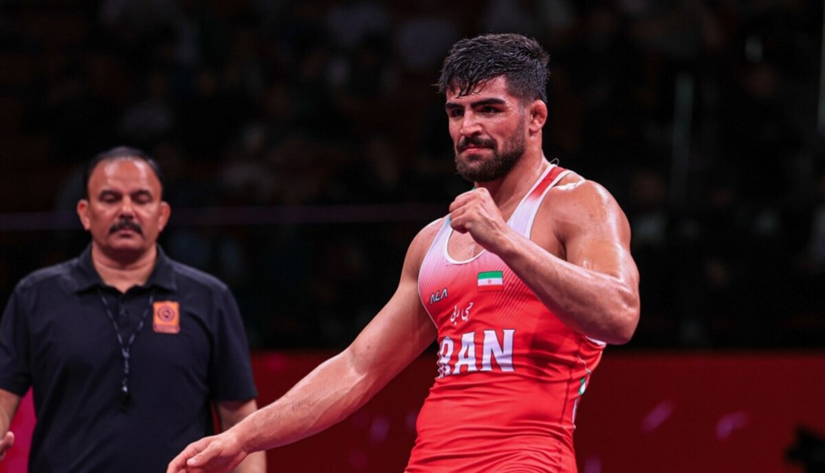 محمدمبین عظیمی طلایی شد