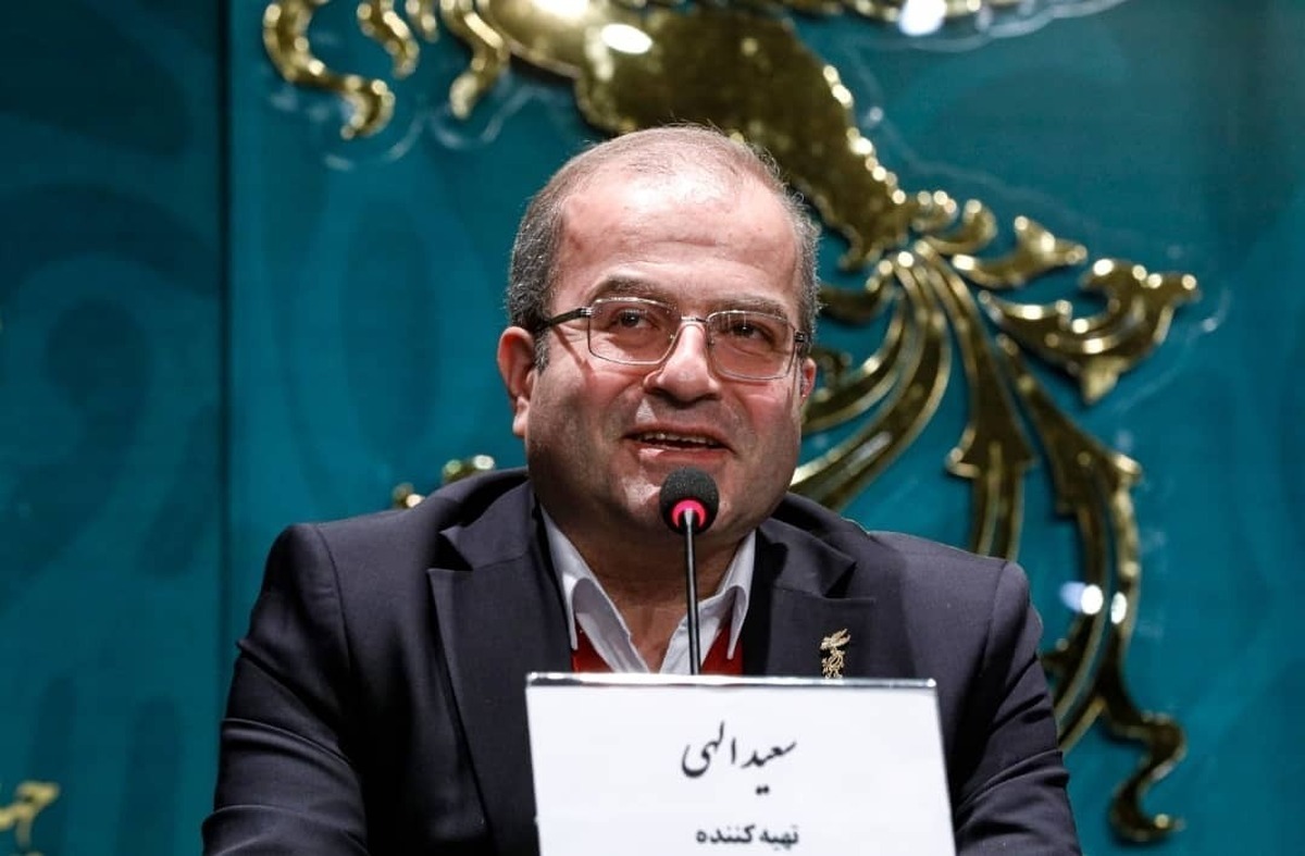 تهیه کننده سینما: غفلت هنرمندان در این بازه زمانی احجاف در حق رهبر شهیدمان است + فیلم