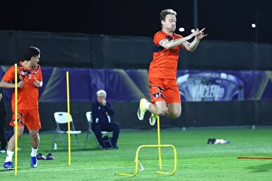 اولین تمرین تراکتور در جده عربستان برگزار شد