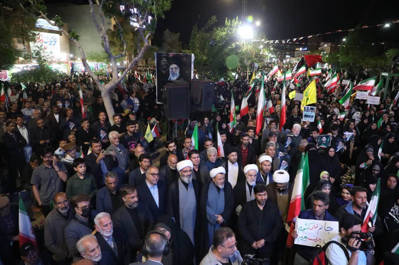 تنگه هرمز با شما، کف خیابان با ما/ ۴۳ شب اقتدار اهالی قومس از دریچه دوربین