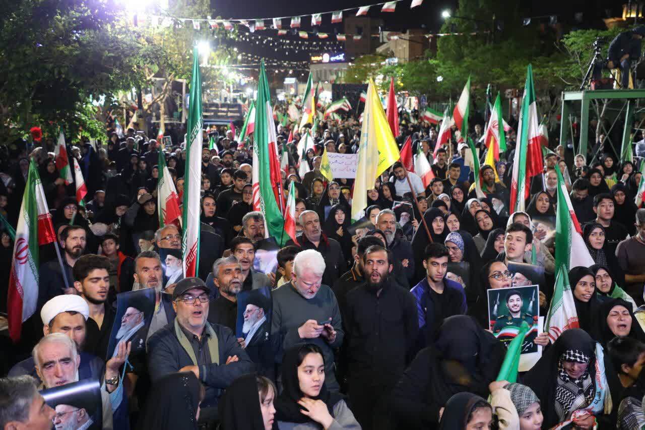 هردم ازین باغ گلی می&zwnj;رسد/ وداع با پیکر پاک شهید سیدمحمدمهدی عرب+ فیلم