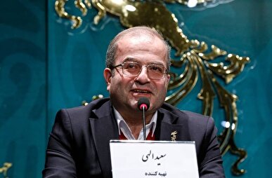 تهیه کننده سینما: غفلت هنرمندان در این بازه زمانی احجاف در حق رهبر شهیدمان است + فیلم