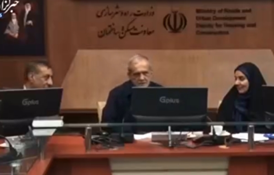 واکنش جالب رئیس جمهور به خبری مبنی بر ورود جنگنده به فضای آسمان ایران وسط جلسه