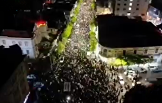 لبیک حماسی مردم بابل به پیام رهبر انقلاب