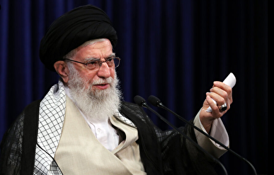 شرح حدیثی از امام صادق (ع) درباره نماز شب توسط رهبر شهید انقلاب + فیلم