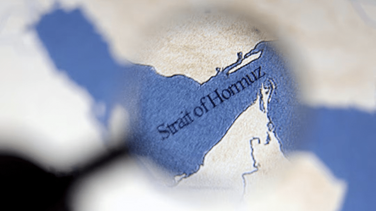 رویترز: عبور نفتکش‌های تحریمی از هرمز با وجود محاصره اعلامی آمریکا