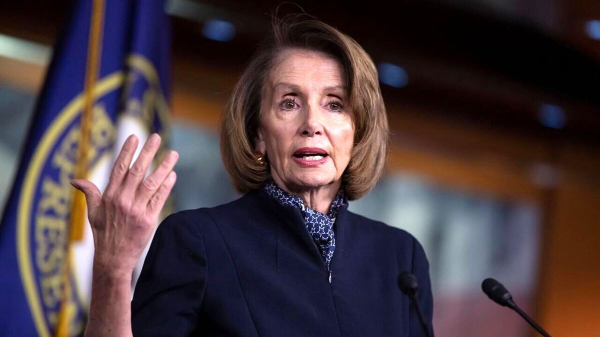 نانسی پلوسی: کارگران آمریکا درد اقتصاد ترامپ را حس می‌کنند