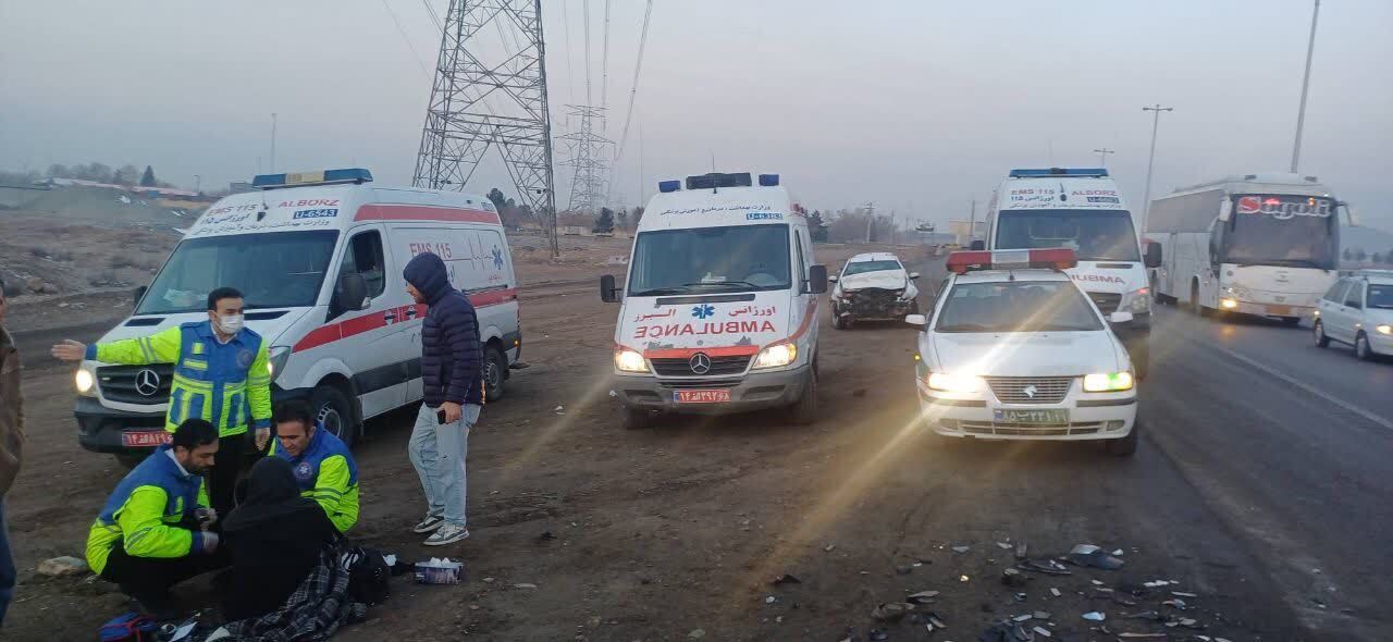 تصادف زنجیره&zwnj;ای در اتوبان کرج - قزوین ۹ مصدوم بر جای گذاشت