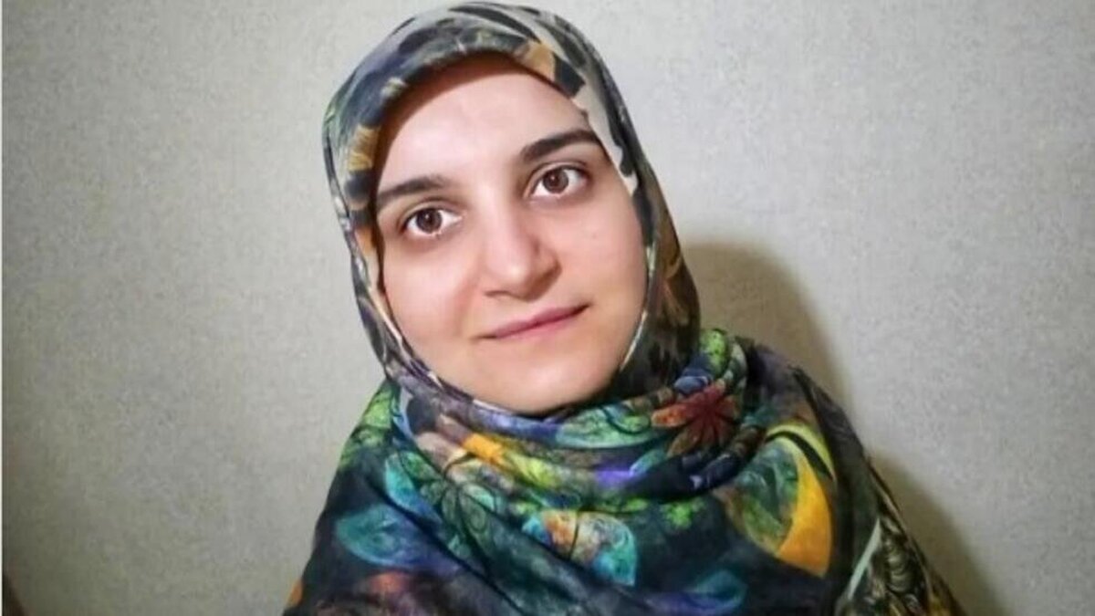 بازگشت مهدیه اسفندیاری به کشور و رسوایی آزادی بیان غربی/ ۱۴ ماه اسارت تنها به جرم حمایت از مردم غزه در فضای مجازی! + فیلم