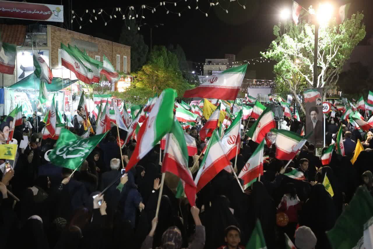 همه&zwnj;باهم علیه ظلم و استکبار/ ۴۶ شب اقتدار مردم سمنان