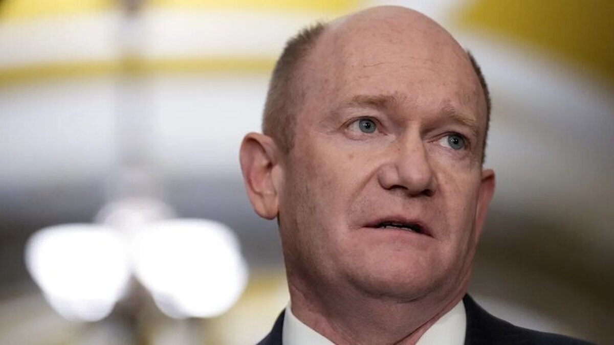 کریس کونز: ترامپ نمی‌تواند توضیح دهد که این اوضاع چطور آمریکا را امن‌تر کرده است.