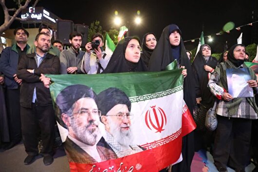 واکنش مردم شاهرود به یاوه‌گویی و تهمت‌های مزدوران شبکه اینترنشنال+ فیلم