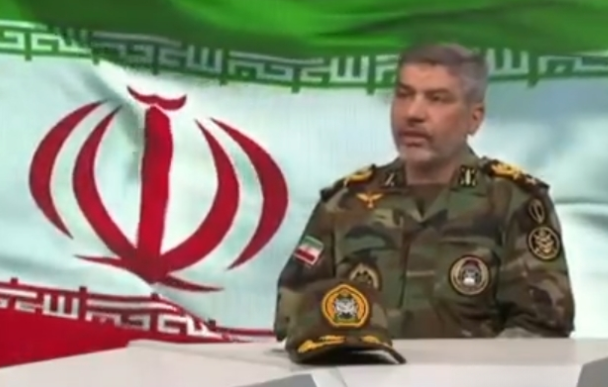 امیر حاتمی دستور دادند در صورت تجاوز زمینی به کشور، حتی یک نفر از متجاوزین هم نباید زنده بماند